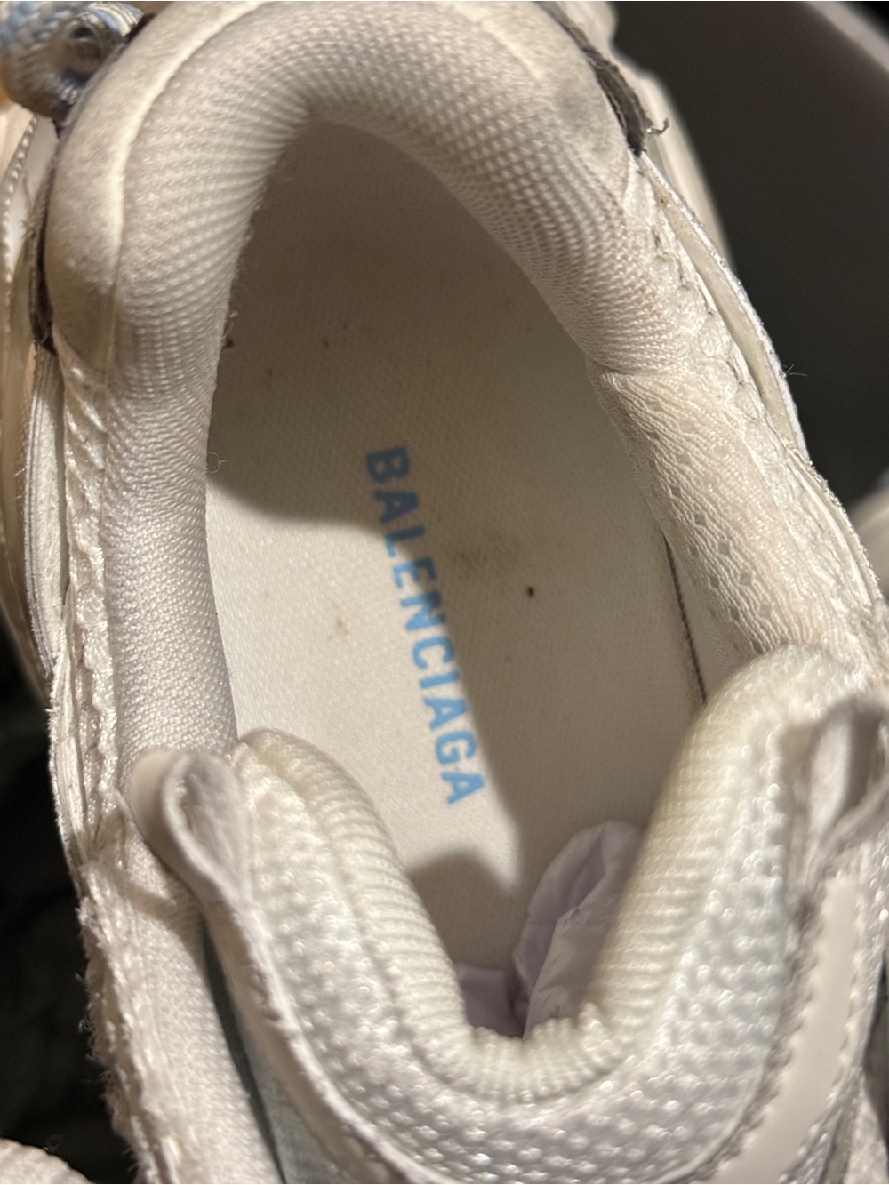 Balenciaga NEW in box Runner 2.0 Sneakers white/ cream/ pastel blue 38 - Picture 13 of 14